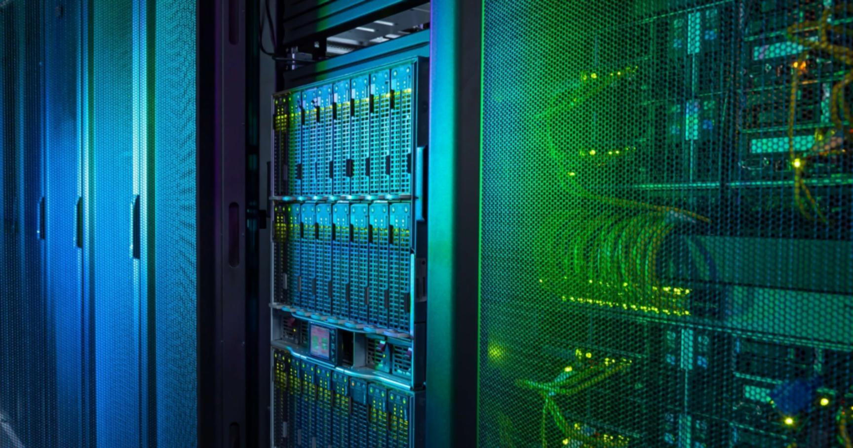 Aktive Lerngemeinschaft beim Austausch über Machine Learning Projekte